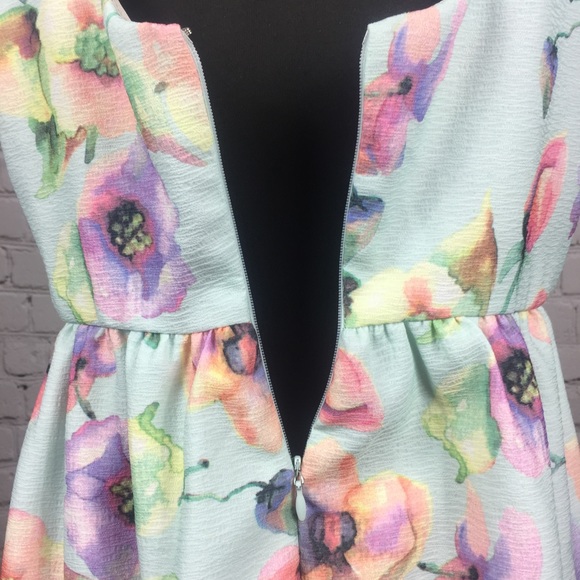 En Creme Pastel Floral Cocktail Dress - Picture 5 of 8